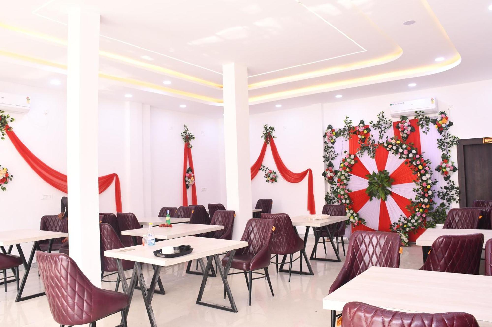 Hotel Dev International Khalilabad Екстер'єр фото